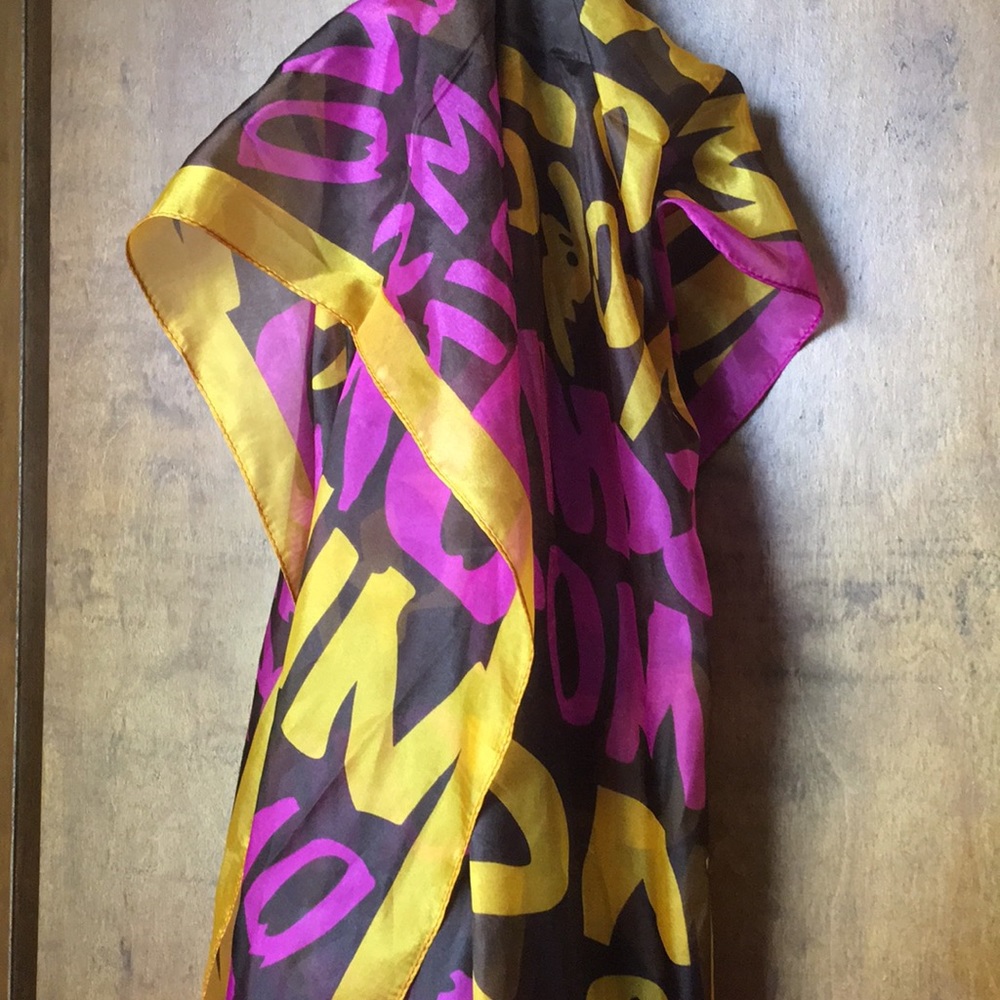 Scarf , light